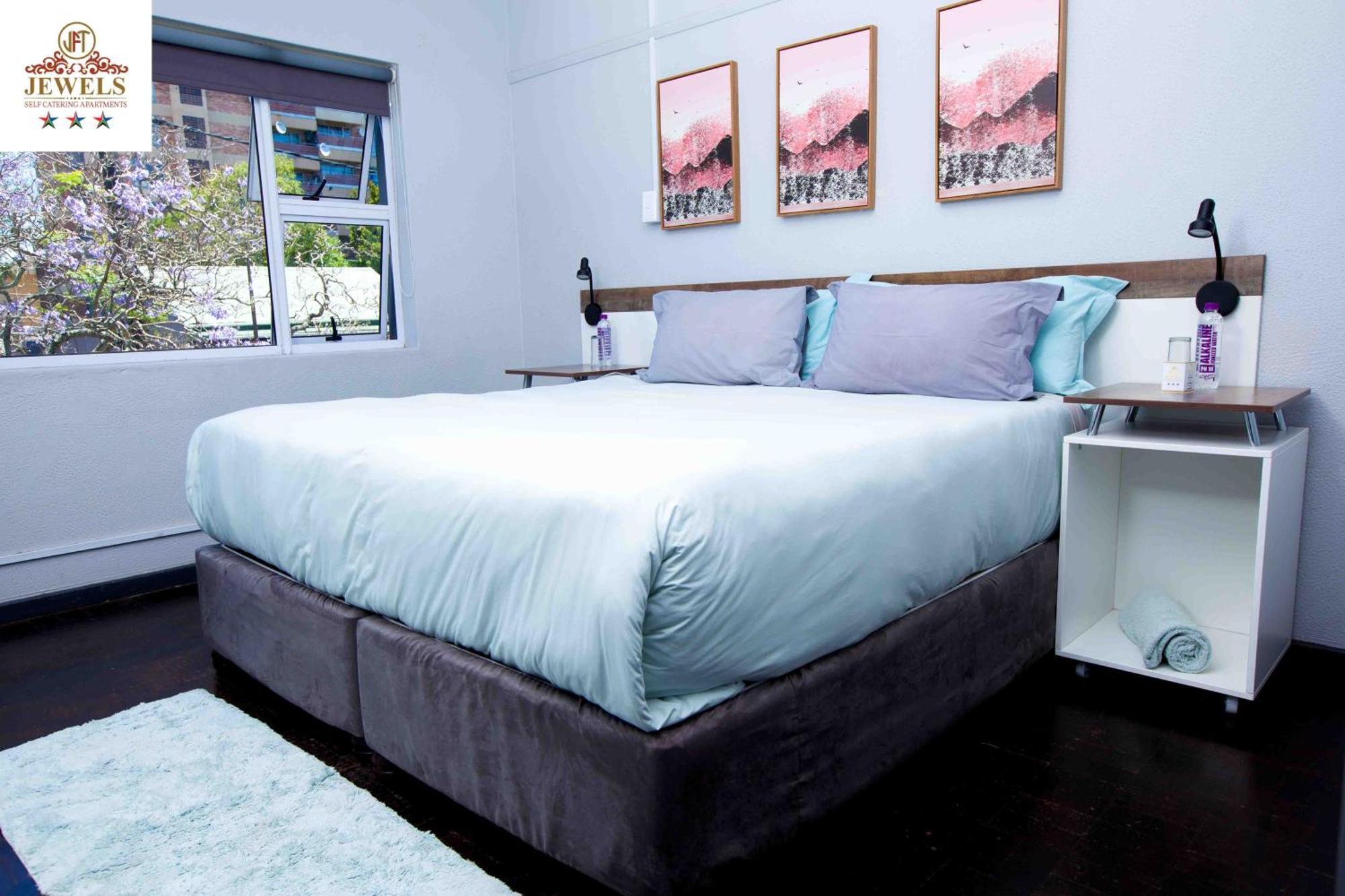 Bed and Breakfast Jft Self Catering Units Іст-Лондон Екстер'єр фото